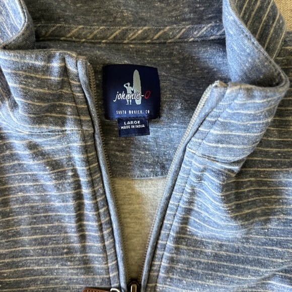 Johnnie O Large 1/4 Zip Like New Blue and Grey Stripe - Picture 2 of 3